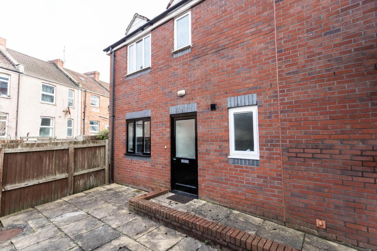 October Disc - Long Stay - Contractors - Frances Mews Bristol Exterior photo